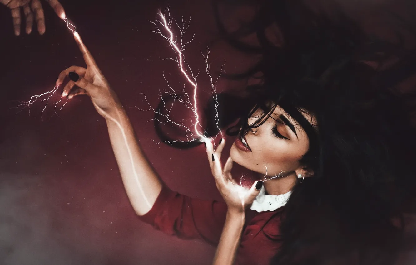 Photo wallpaper girl, lightning, smote
