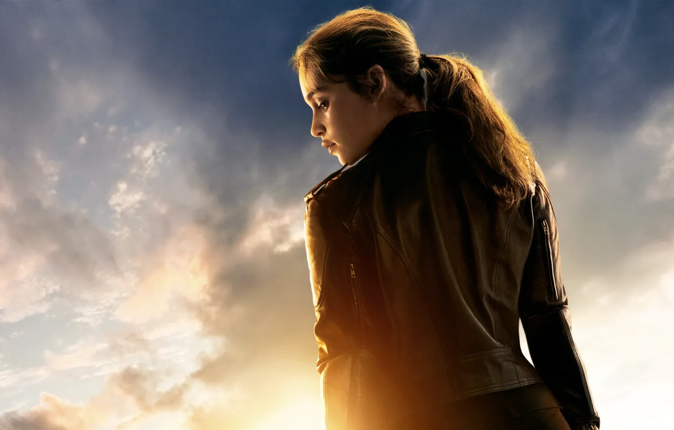 Photo wallpaper Emilia Clarke, Sarah Connor, Terminator 5, Terminator Genisys, Terminator 5