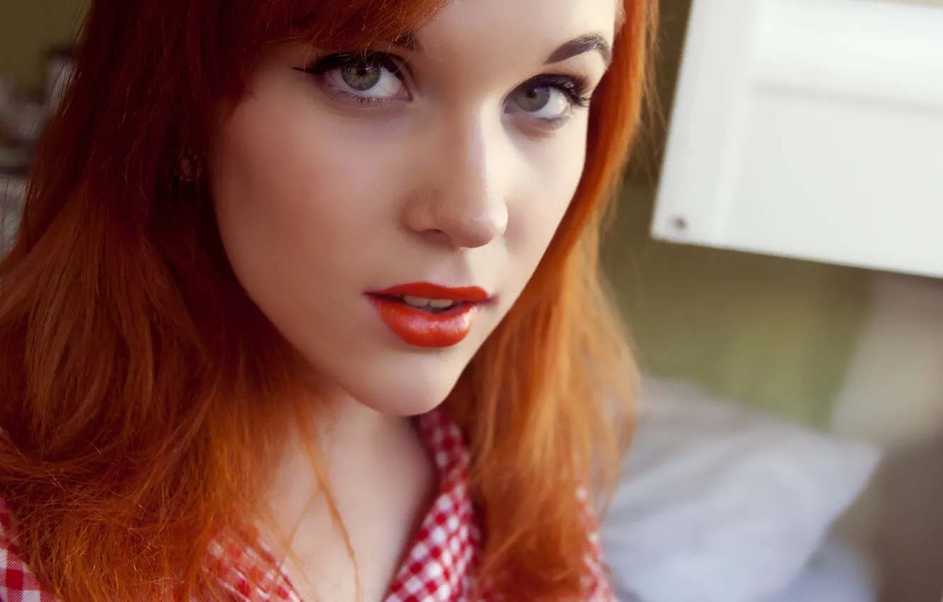 Photo wallpaper girl, red, beautiful