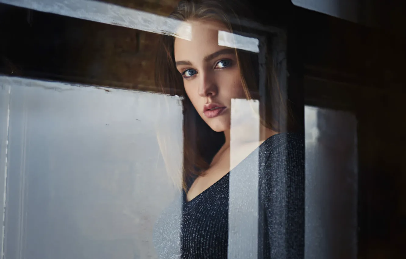 Photo wallpaper glass, window, sponge, Alina, Sergey Fat