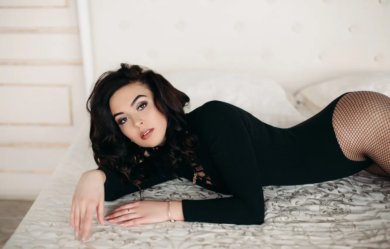 Photo wallpaper sexy, black, woman, big, bed, posing, lying