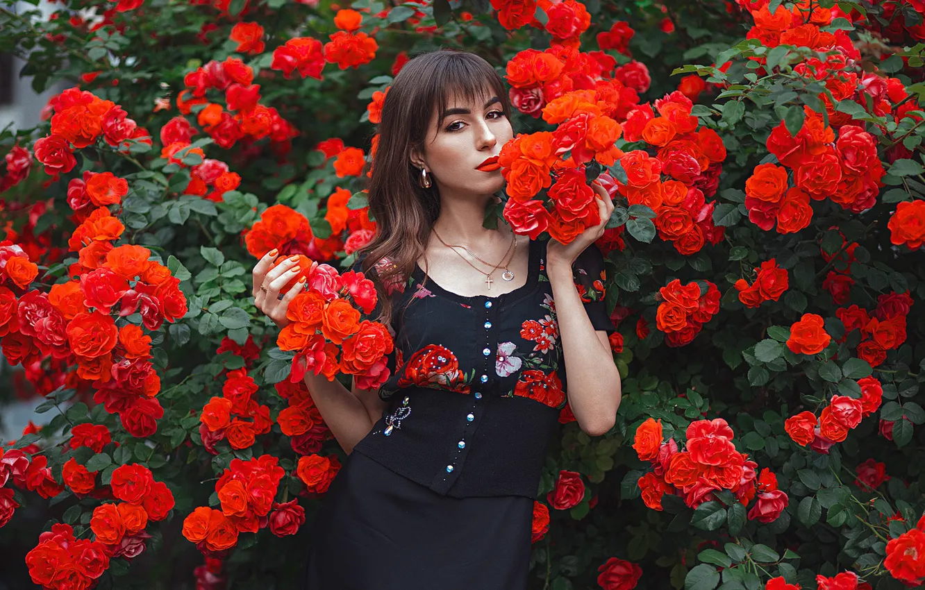 Photo wallpaper look, flowers, pose, model, skirt, portrait, roses, makeup