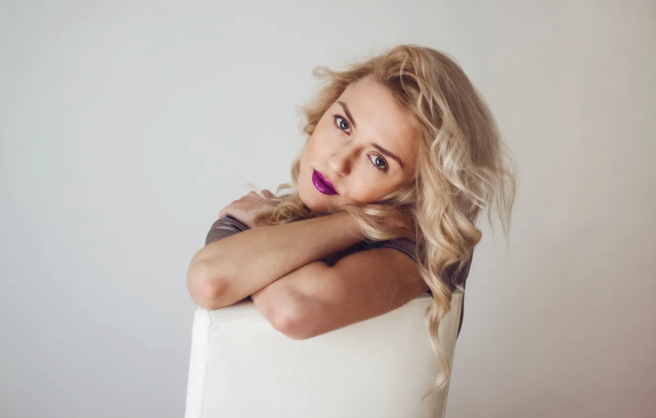 Photo wallpaper look, makeup, chair, lips