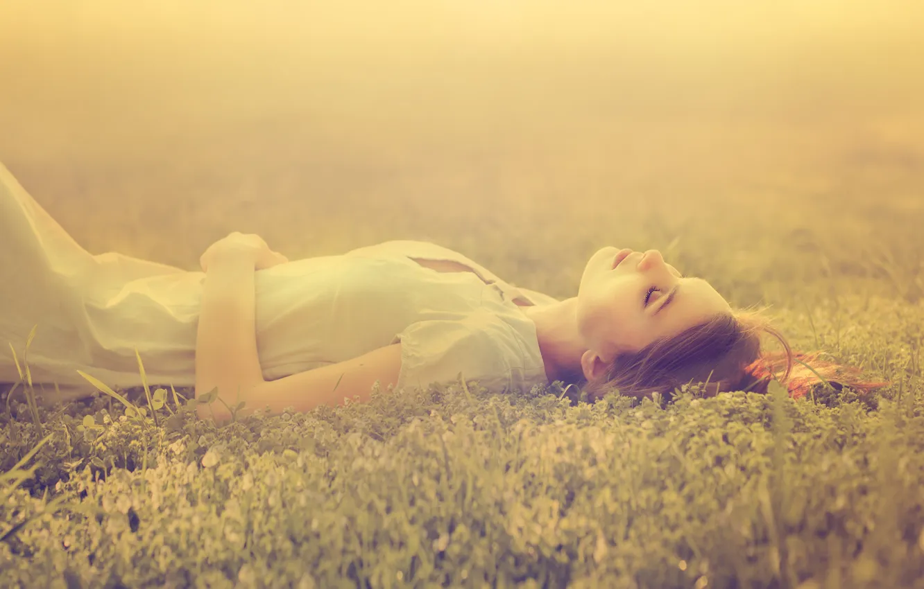 Photo wallpaper girl, fog, stay, profile, brown hair