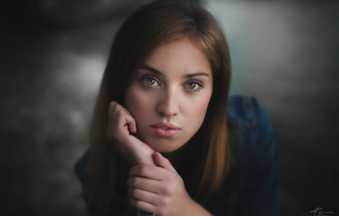 Photo wallpaper look, girl, portrait, hands
