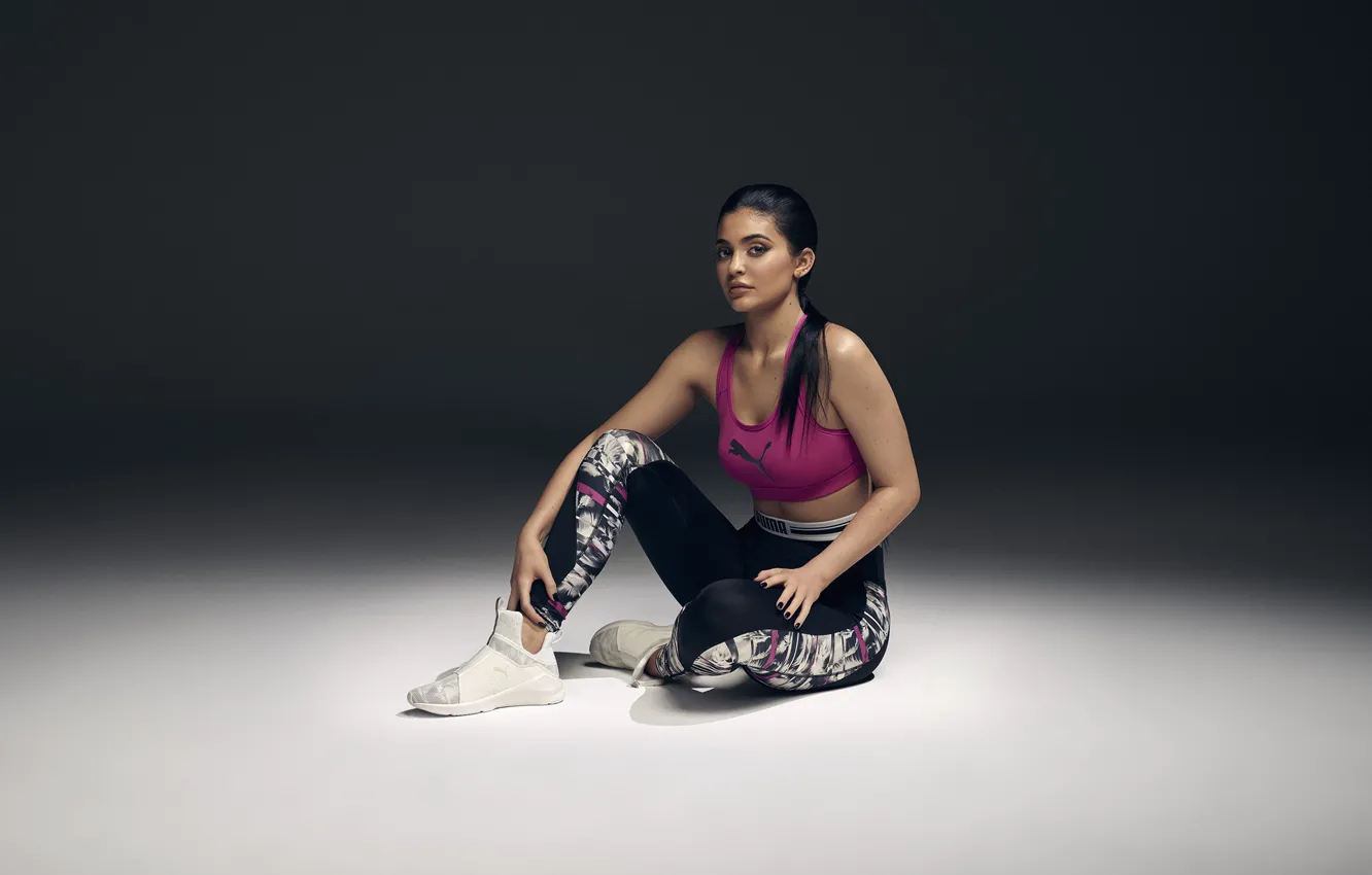 Photo wallpaper pose, sitting, celebrity, Kylie Jenner