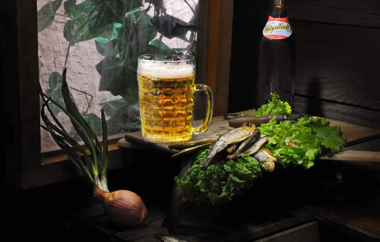 Photo wallpaper the dark background, bottle, beer, fish, bow, window, mug, still life