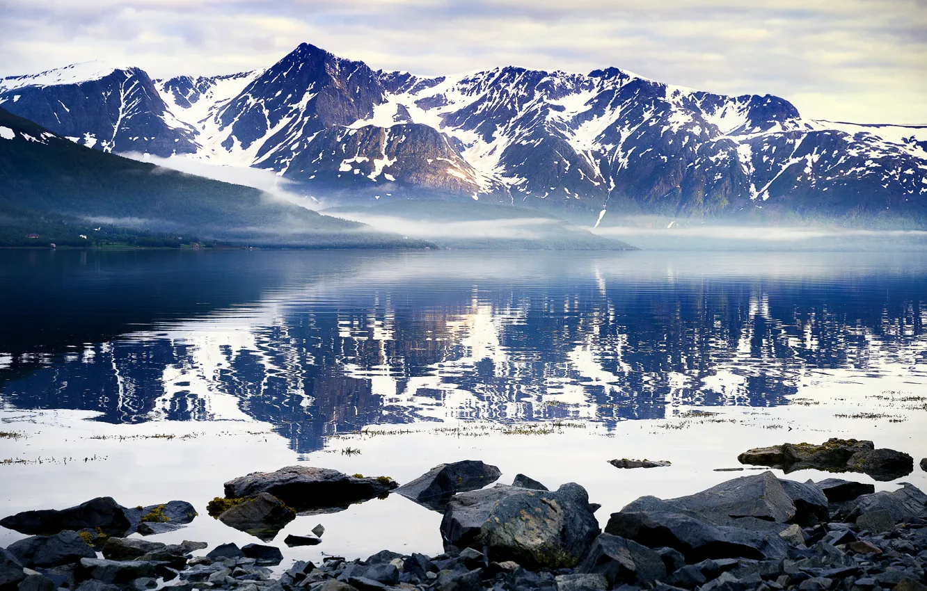 Photo wallpaper winter, snow, mountains, fog, reflection, stones, rocks, shore