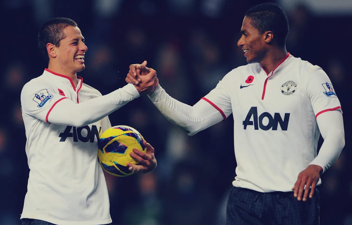 Photo wallpaper Manchester United, Javier Hernandez, Antonio Valencia, Matchday