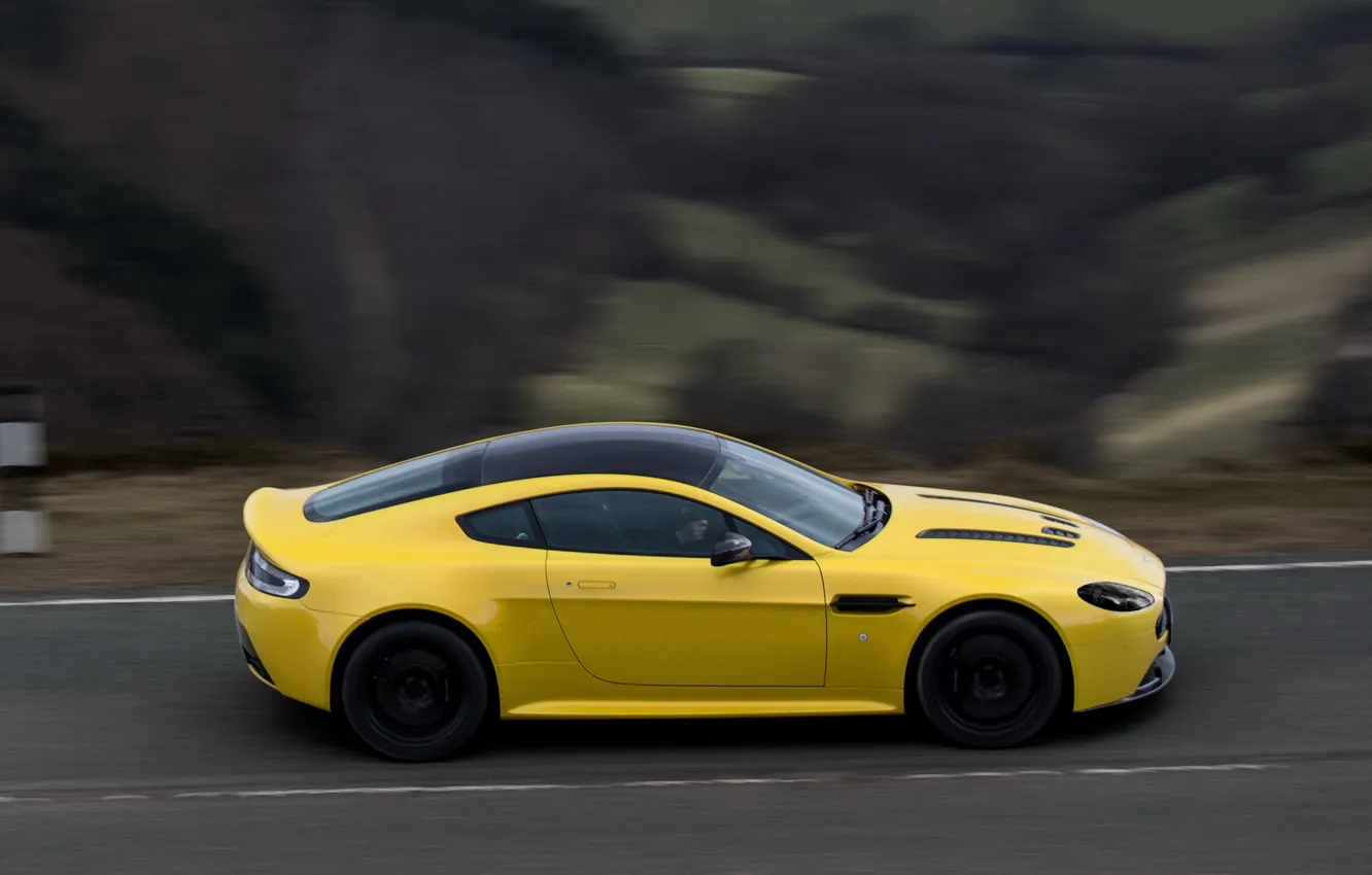 Photo wallpaper auto, yellow, Aston Martin, in motion, yellow, V12 Vantage S