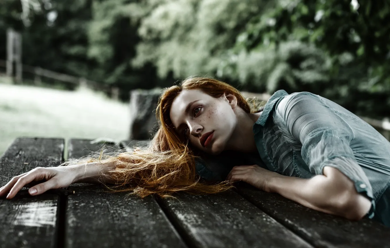 Photo wallpaper girl, face, pose, mood, Board, hands, freckles, red