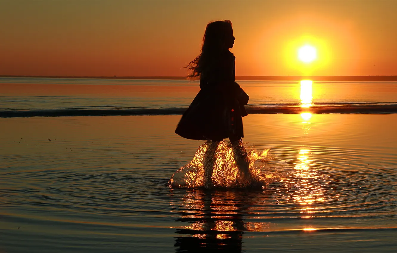 Photo wallpaper WATER, HORIZON, The SKY, SQUIRT, GIRL, SUNSET, DAL, DAWN