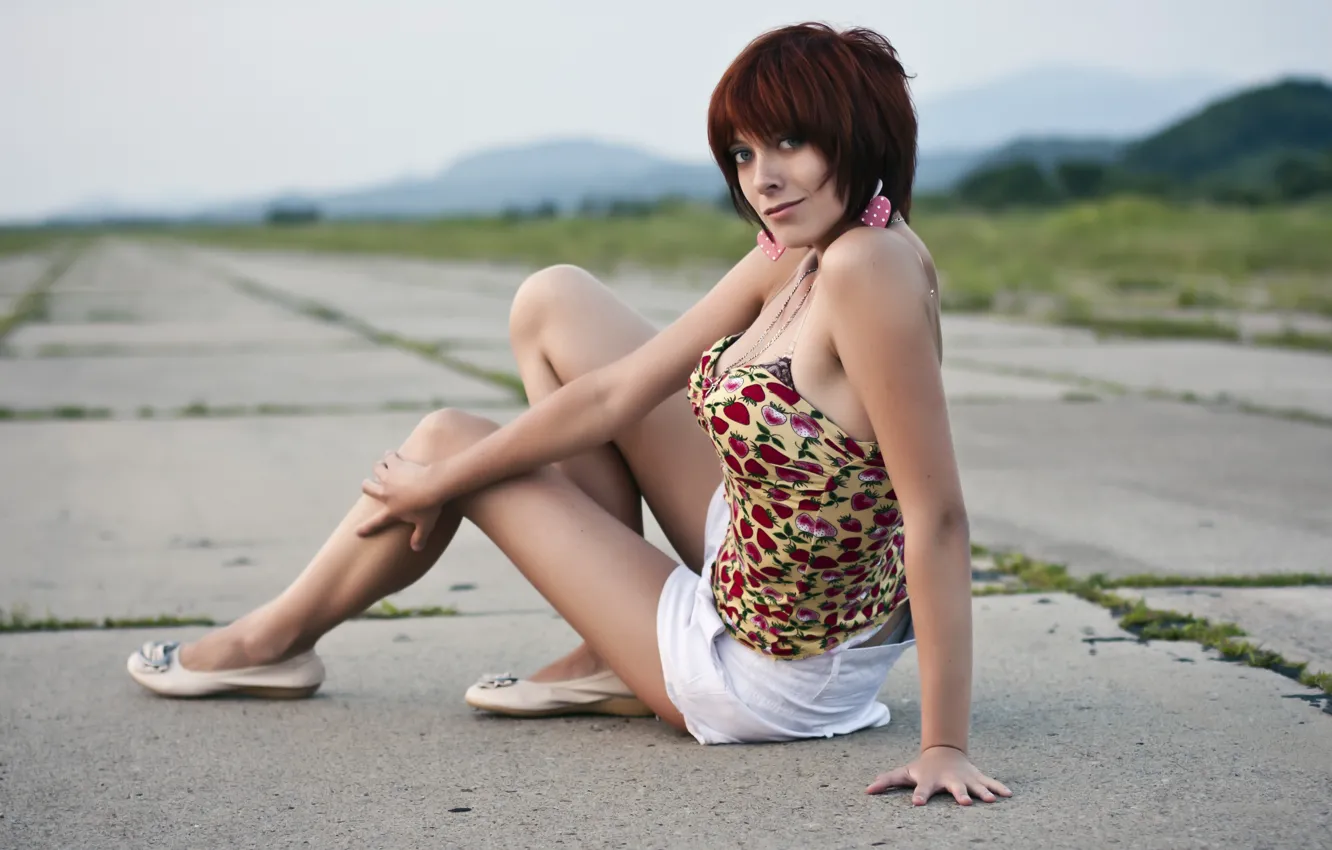 Photo wallpaper girl, pose, smile, feet, skirt, Veronica, earrings, strawberry