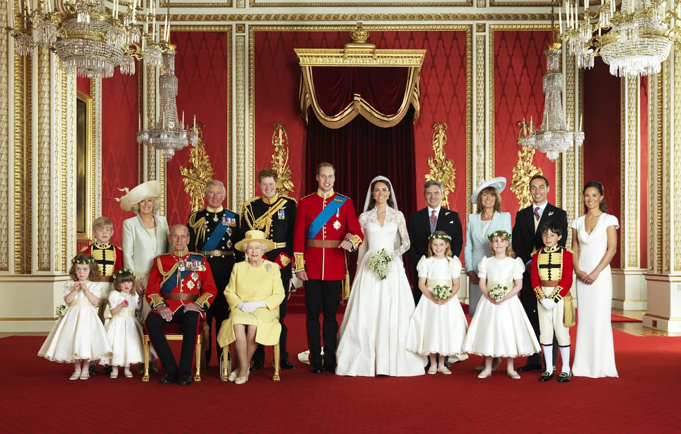 Photo wallpaper boy, girl, Kate, wedding, Harry, kids, Middleton, aunties