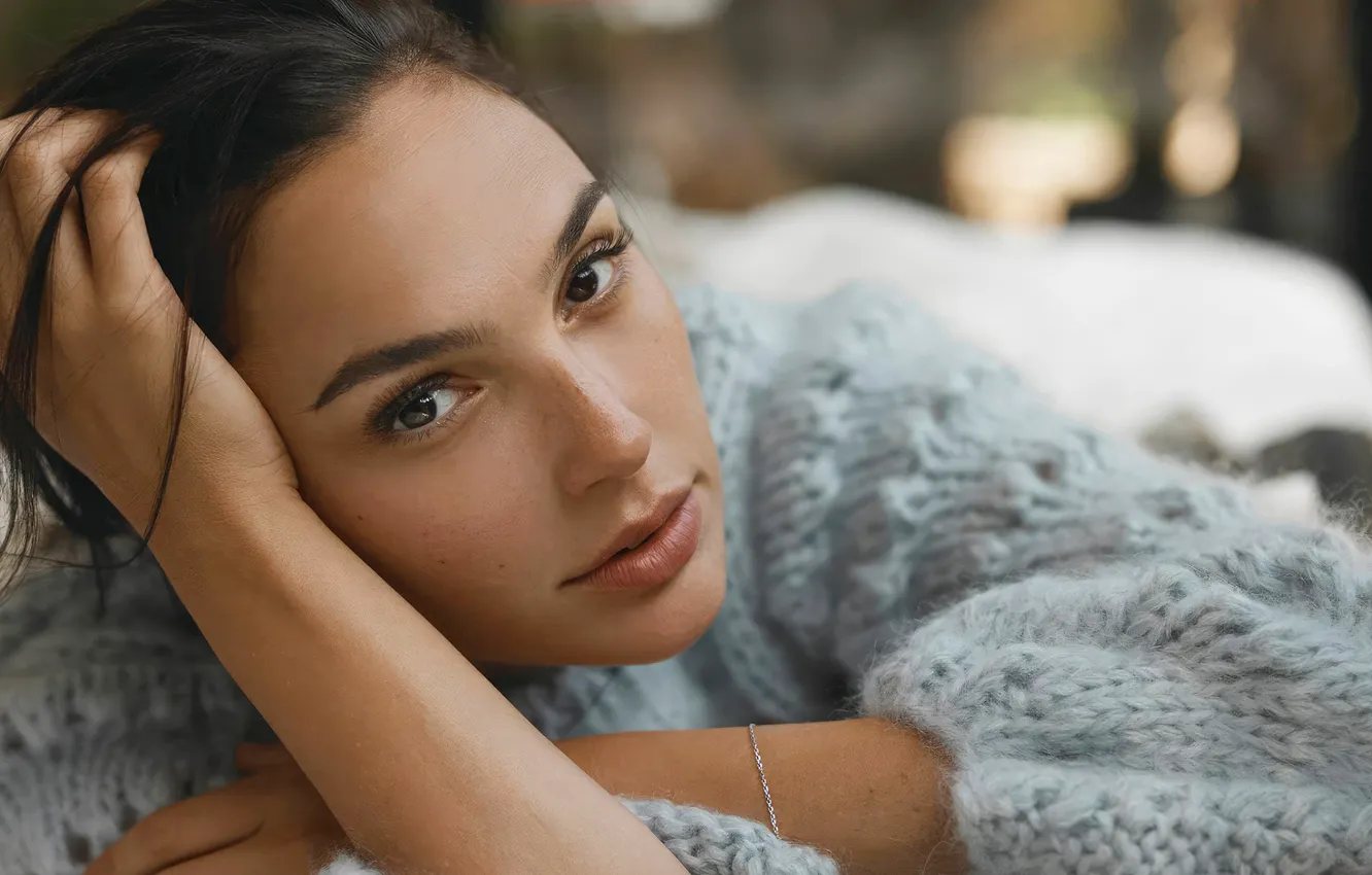 Photo wallpaper eyes, look, girl, photo, lips, beautiful, sweater, Vogue