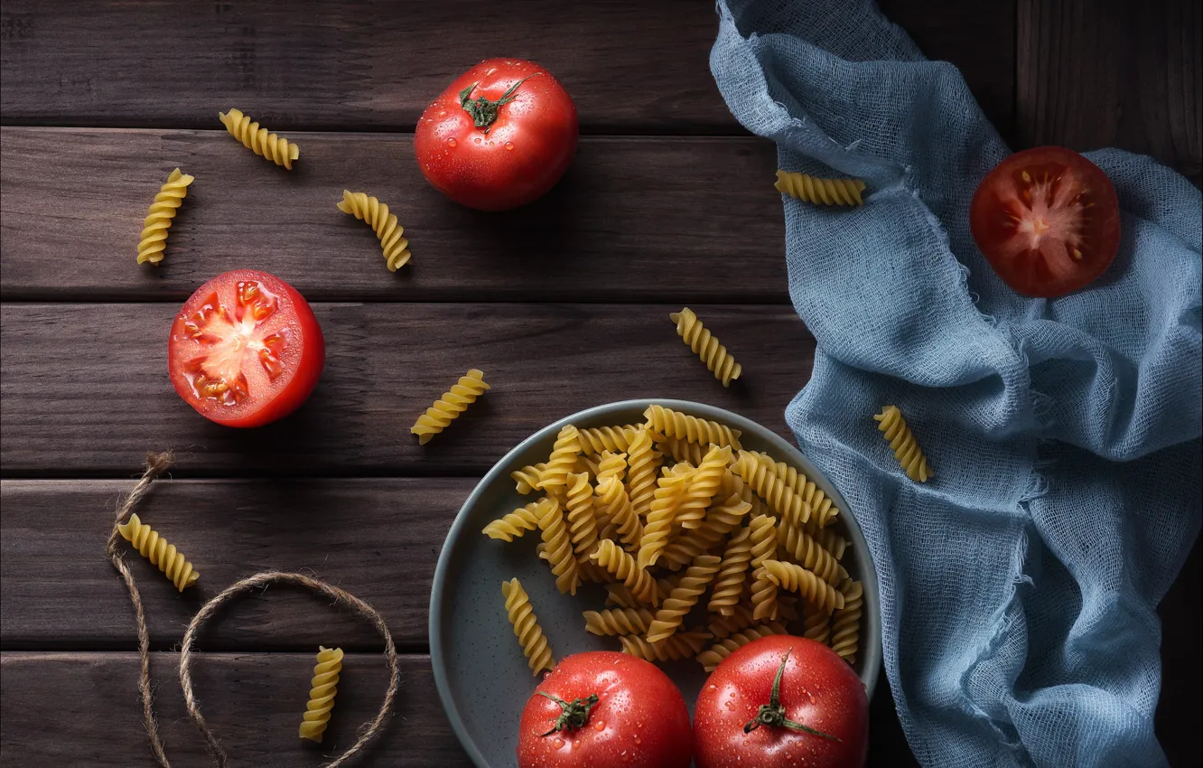 Photo wallpaper drops, the dark background, rope, plate, fabric, horn, tomatoes, tomatoes