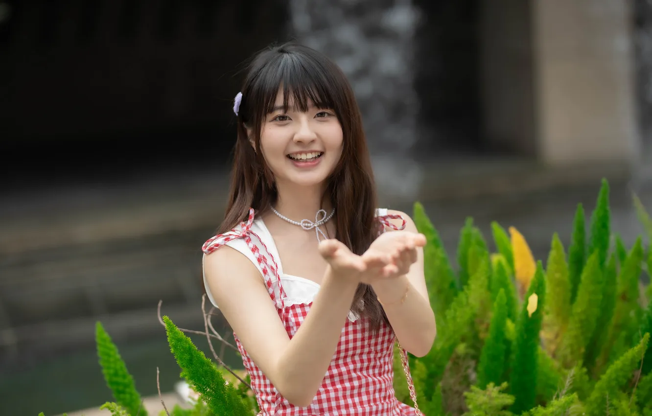 Photo wallpaper smile, Asian, her hands