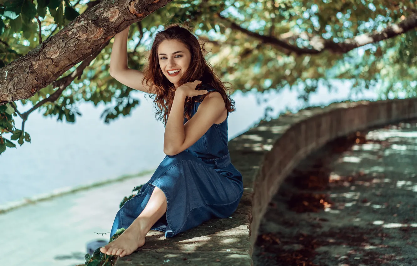 Photo wallpaper girl, trees, pose, smile, mood, the parapet, Andreas-Joachim Lins, Lea He