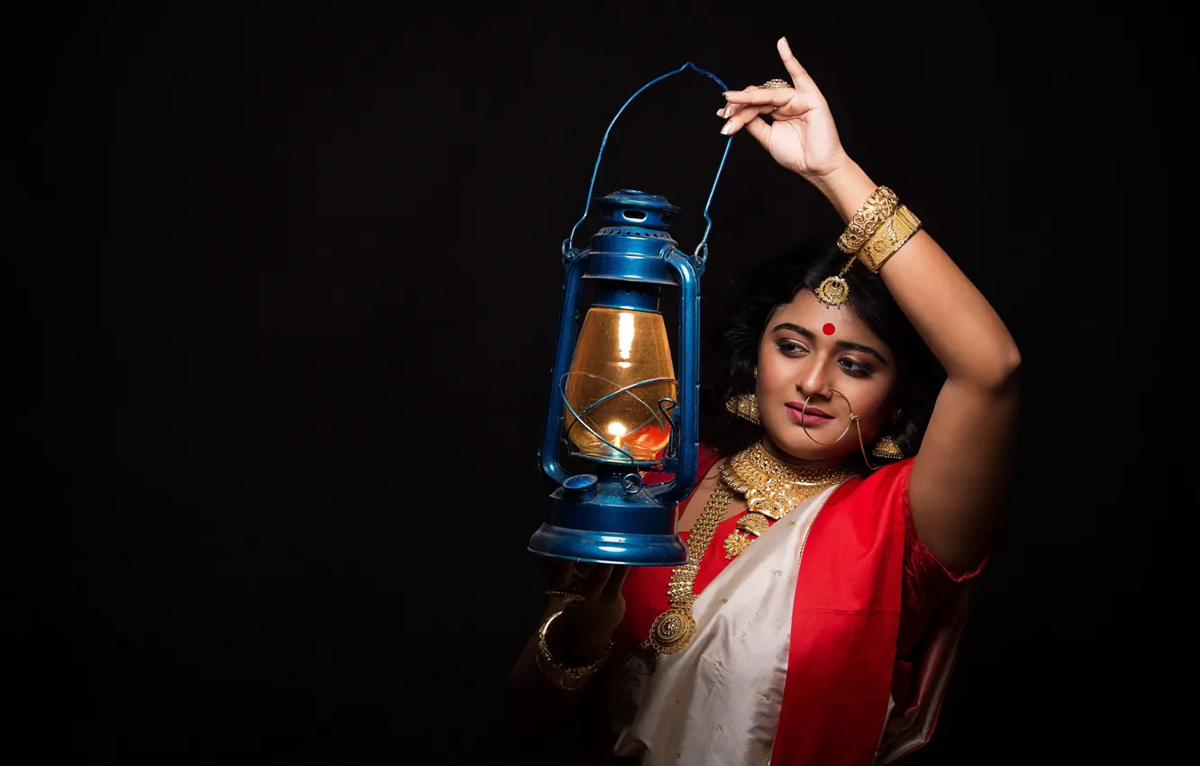 Photo wallpaper girl, decoration, lamp, lantern, Indian, saree