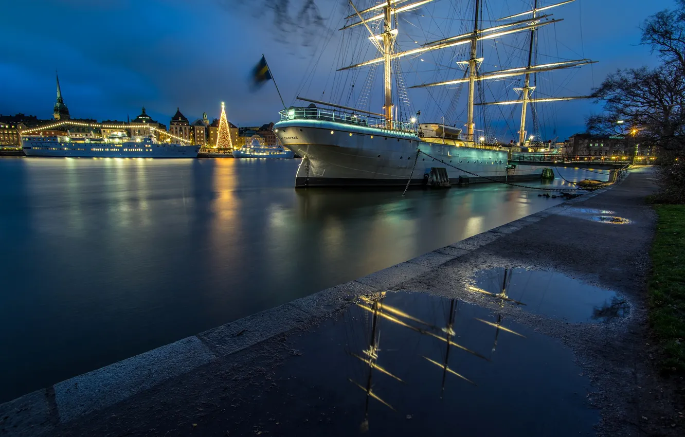 Photo wallpaper night, lights, river, ship, home, sailboat, Stockholm, Sweden