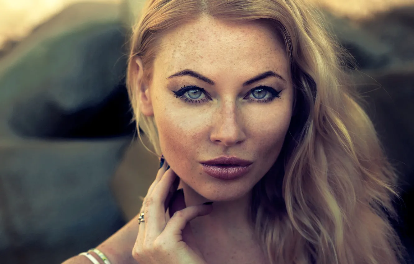 Photo wallpaper look, girl, face, model, portrait, hands, makeup, hairstyle