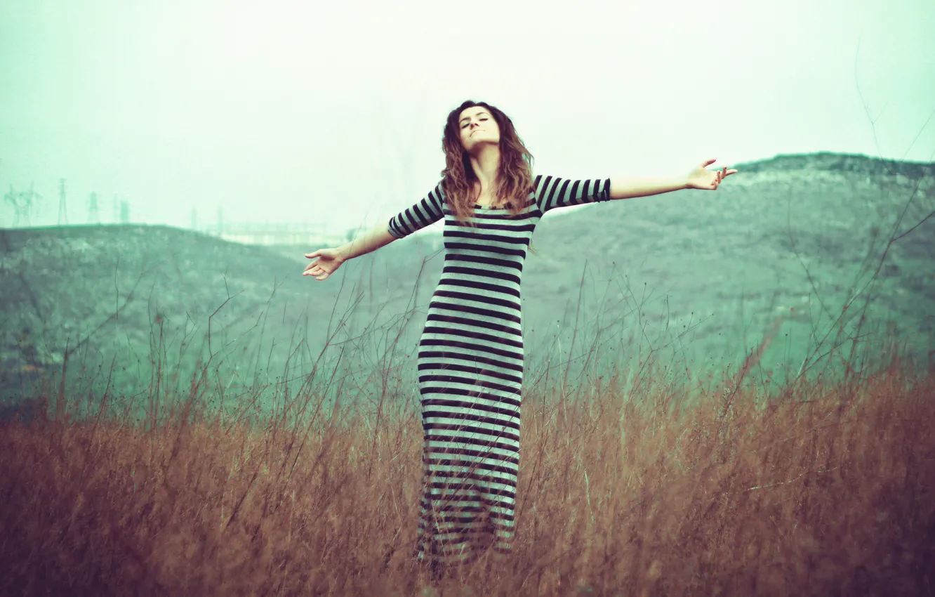 Photo wallpaper field, girl, fog, morning, dress