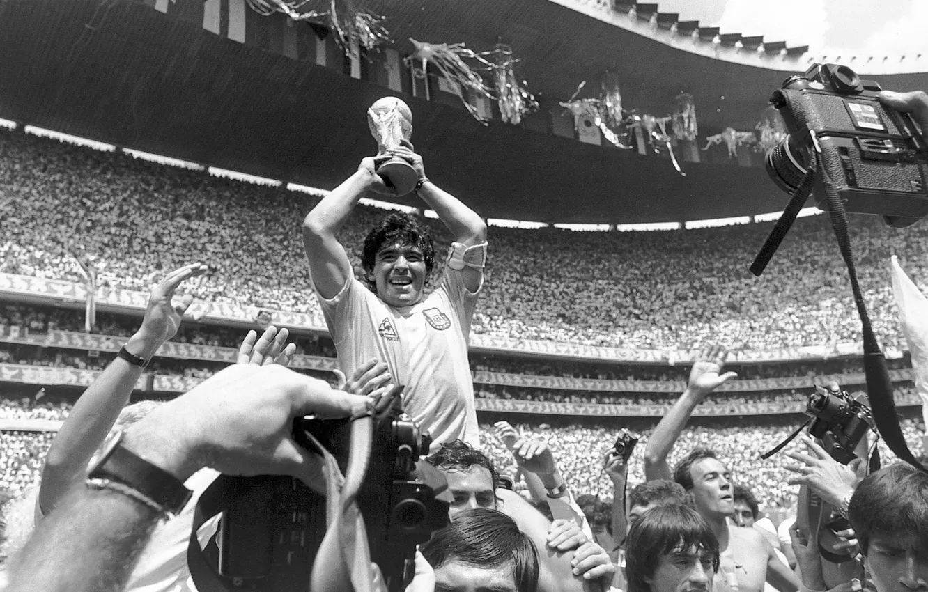 Photo wallpaper joy, black and white, football, player, Cup, Argentina, Maradona, maradona