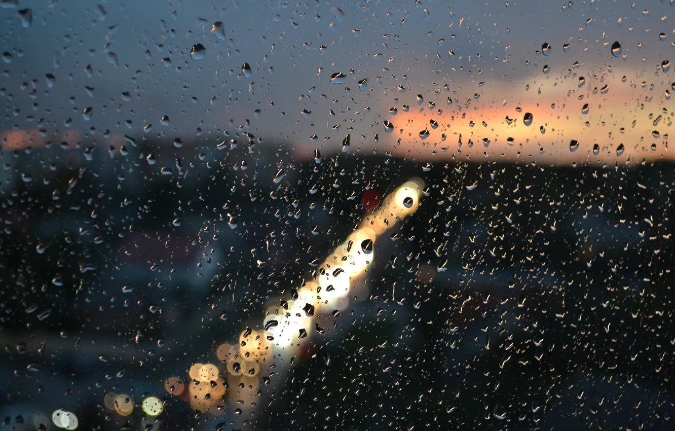Photo wallpaper glass, squirt, the city, lights, rain, Drops, the evening