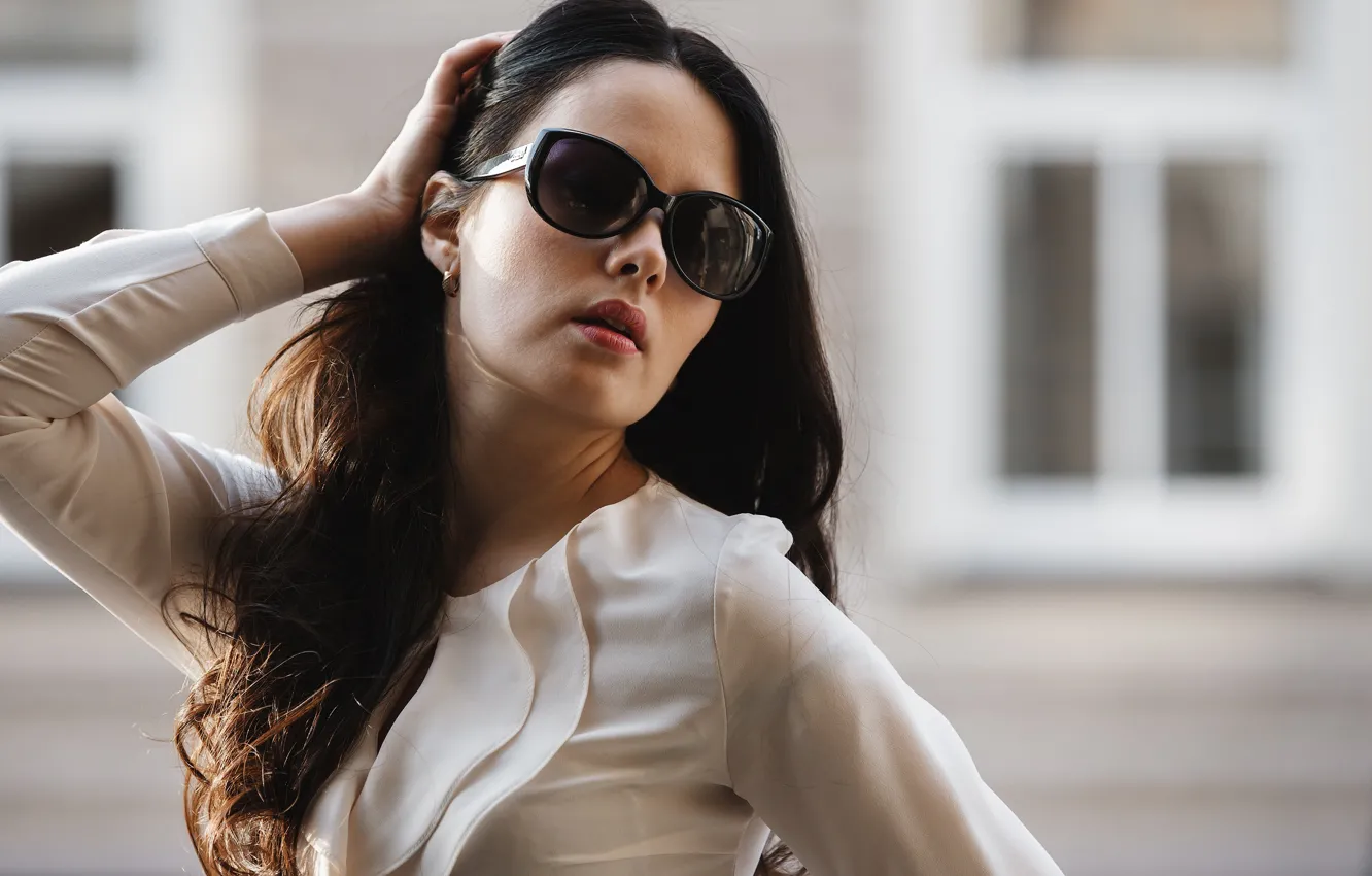 Photo wallpaper girl, face, pose, hair, hands, brunette, glasses