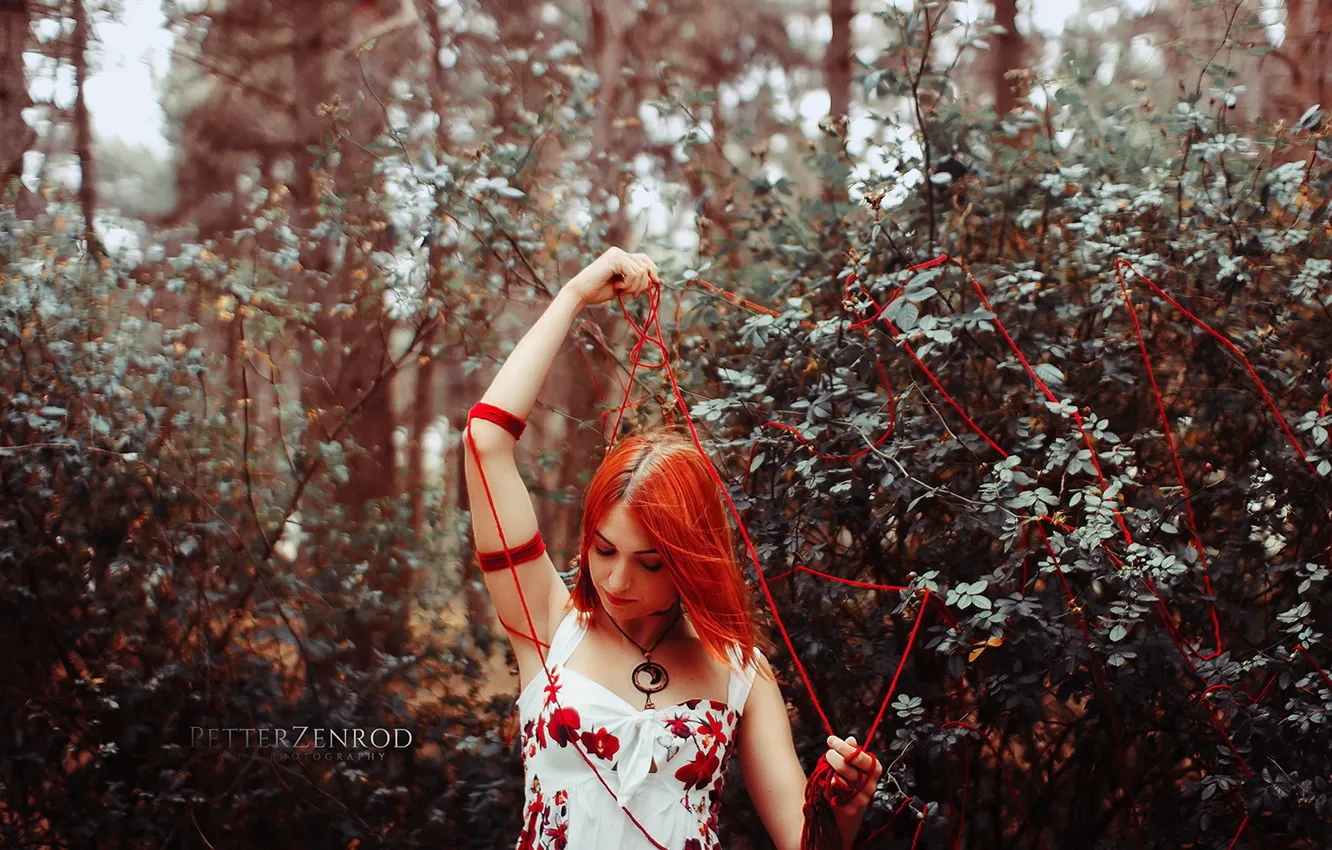 Photo wallpaper girl, pose, thread