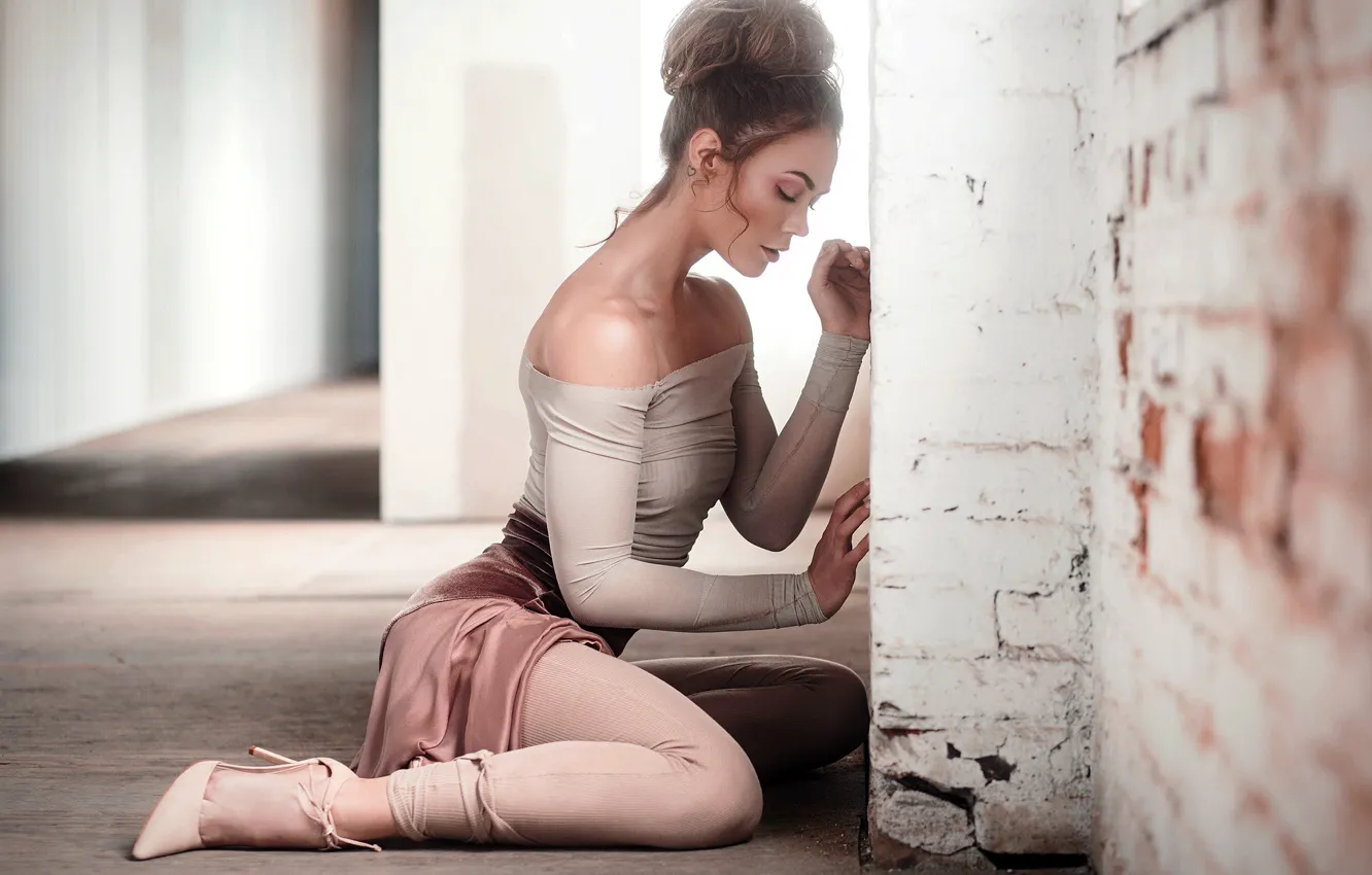 Photo wallpaper girl, pose, background