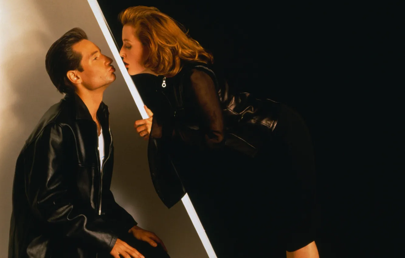 Photo wallpaper the series, The X-Files, Classified material, Dana Scully, Fox Mulder