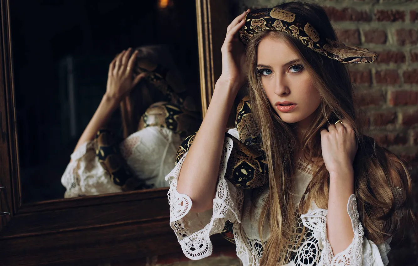Photo wallpaper girl, face, model, snake, makeup, mirror, wild, Camille Rochette
