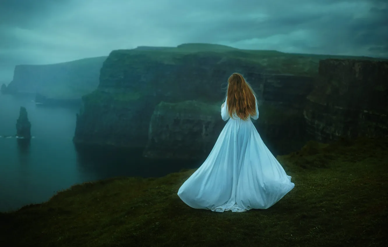 Photo wallpaper morning, mountains, sea, back, overcast, dal, long-haired, rocks