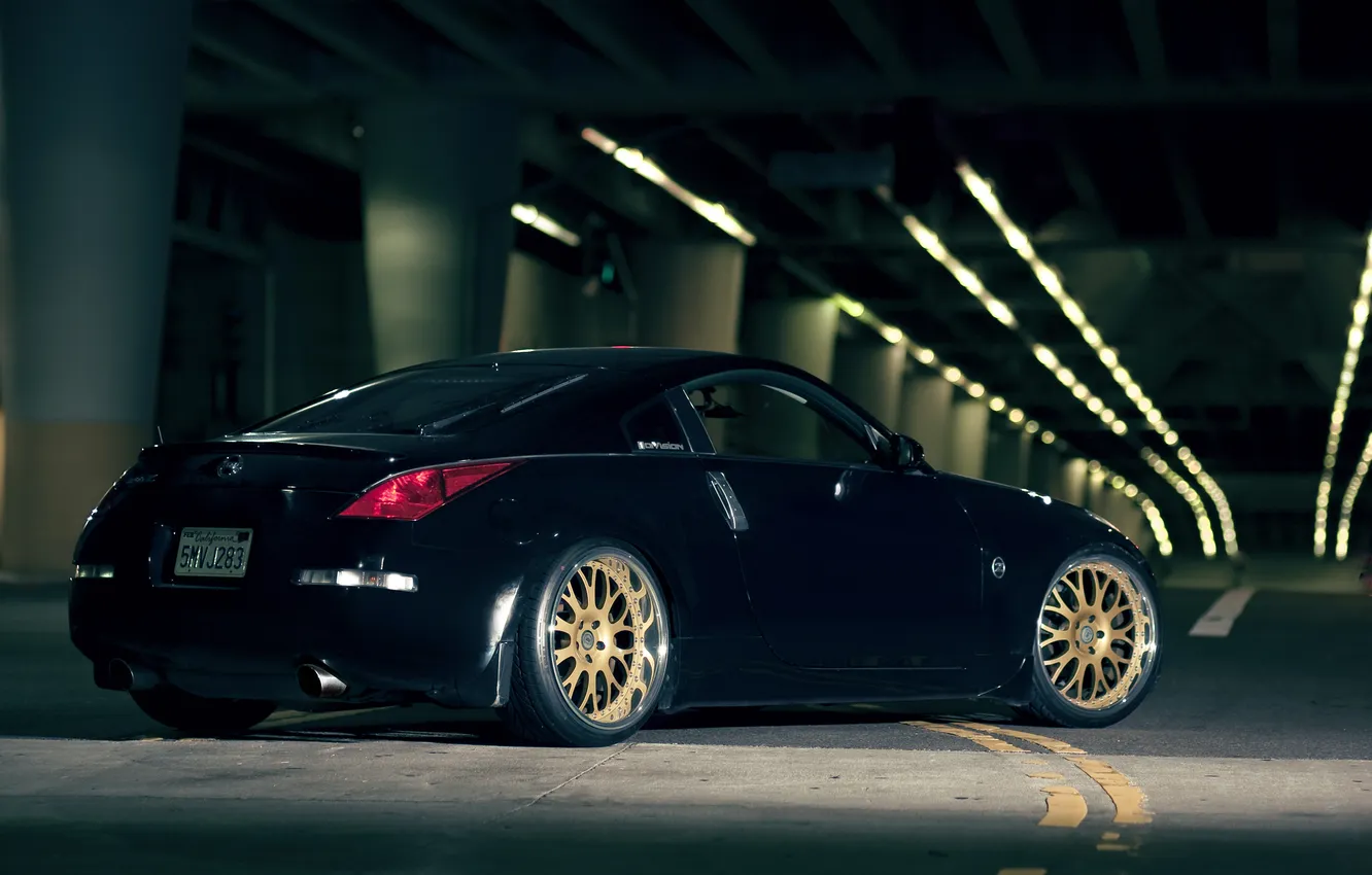 Photo wallpaper garage, Nissan, 350z, photos with cars
