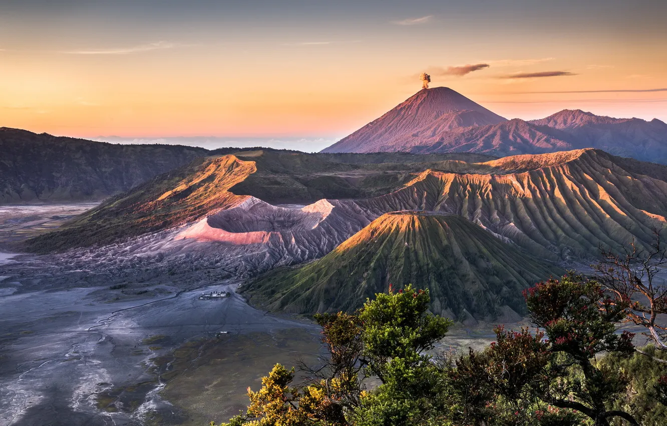 Photo wallpaper landscape, mountains, morning