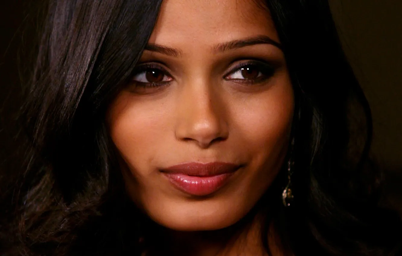 Photo wallpaper beautiful, Freida Pinto, natural