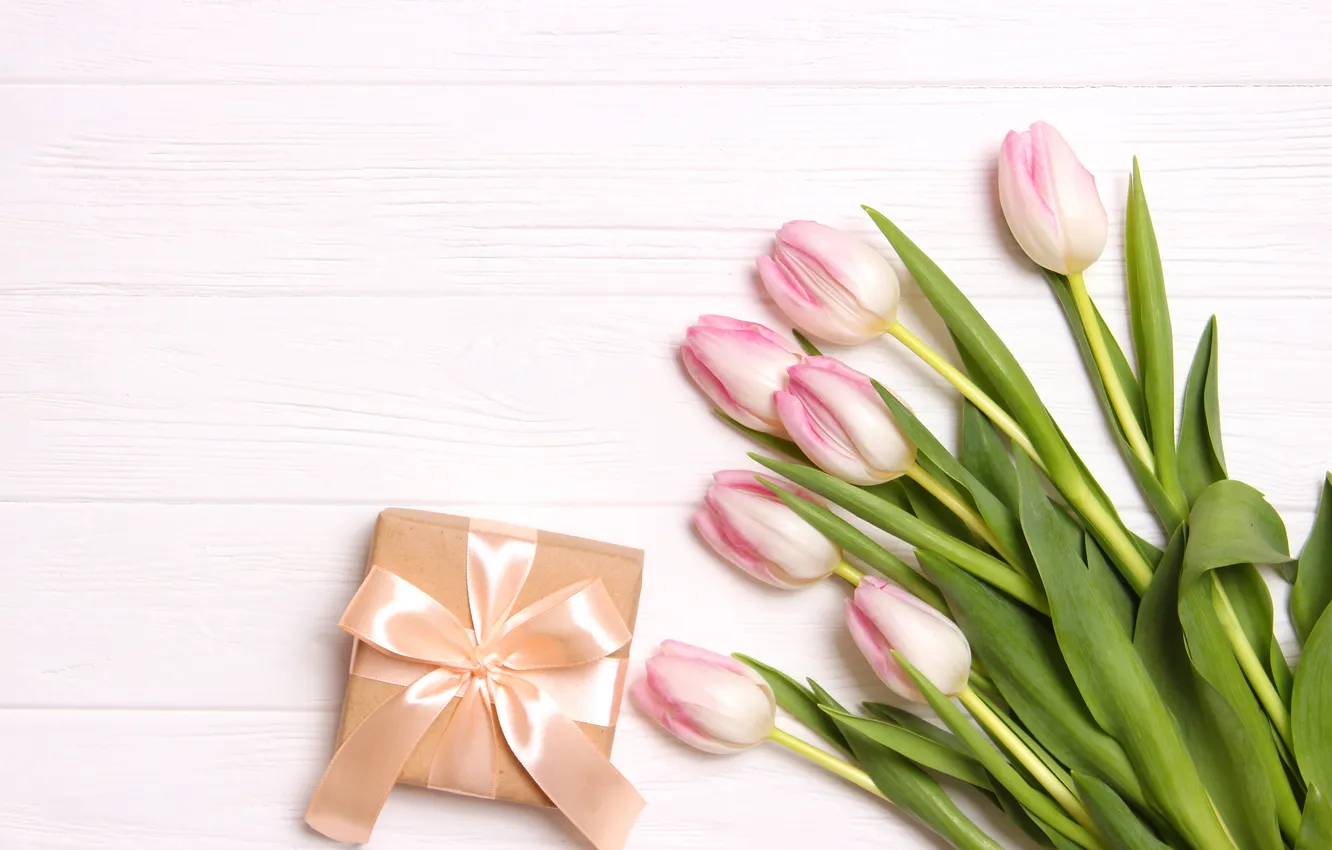 Photo wallpaper flowers, gift, bouquet, tulips, pink, wood, pink, flowers