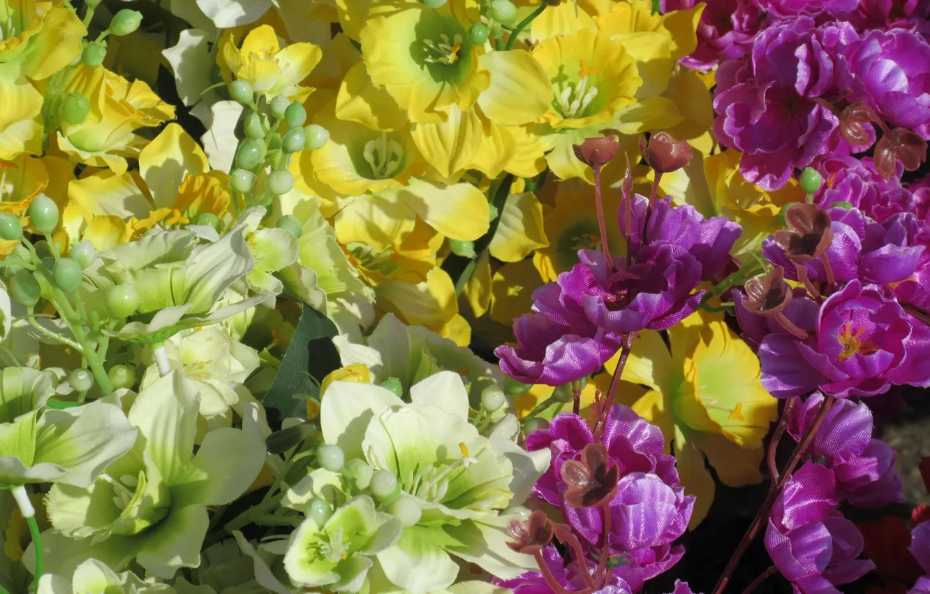 Photo wallpaper April, artificial flowers, spring 2018, Mamala ©