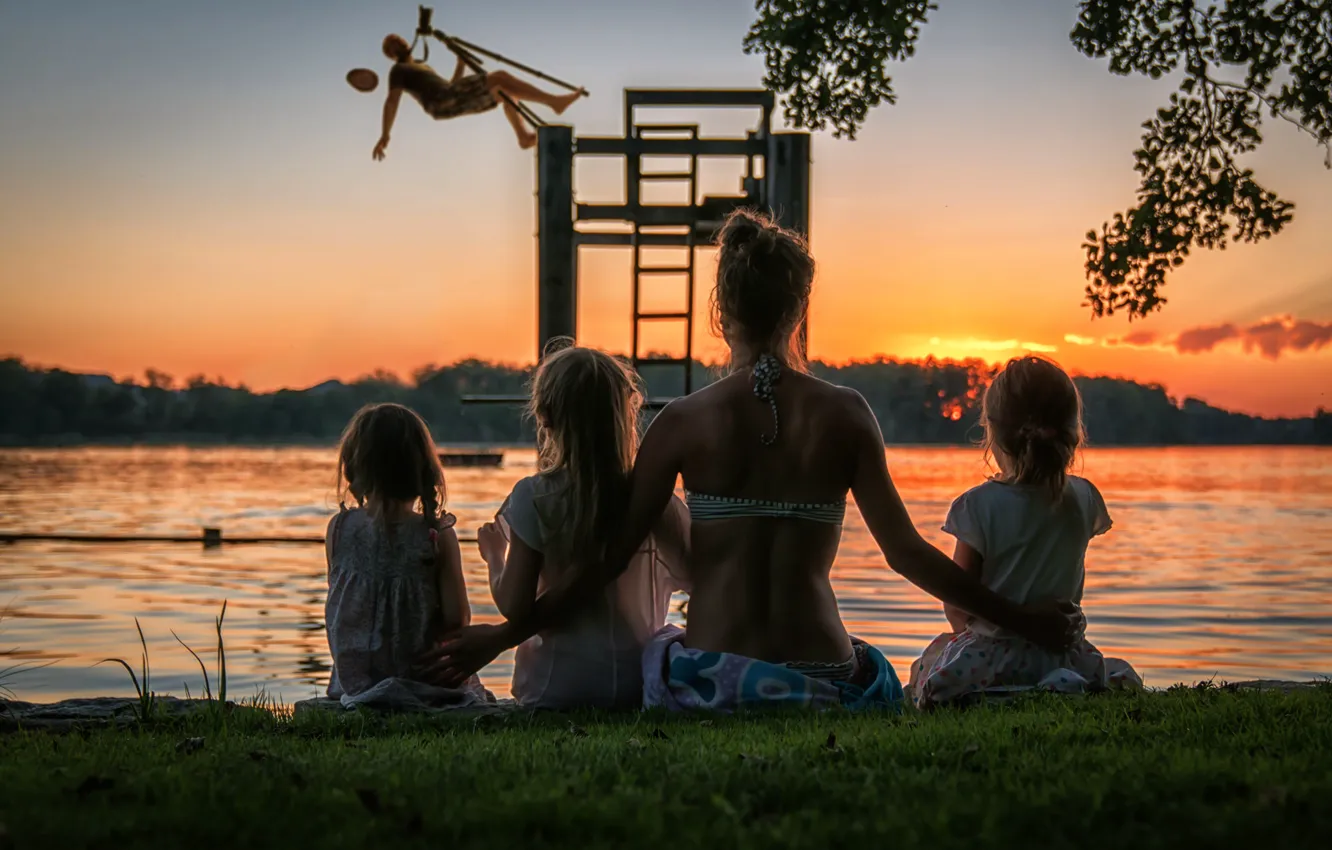 Photo wallpaper sunset, shore, girl, mom, Bye Bye summer
