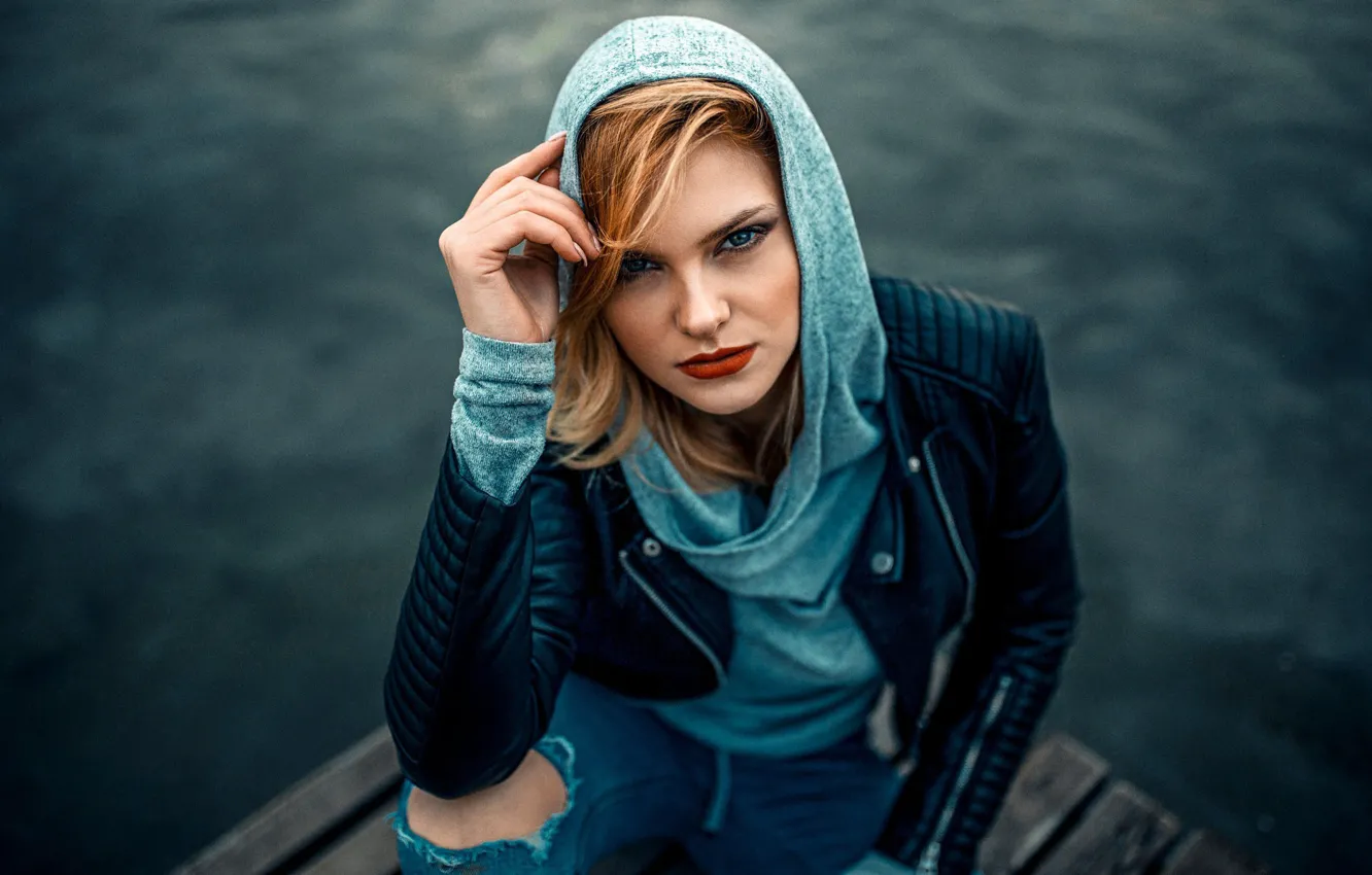 Photo wallpaper look, pose, background, model, portrait, jeans, makeup, jacket