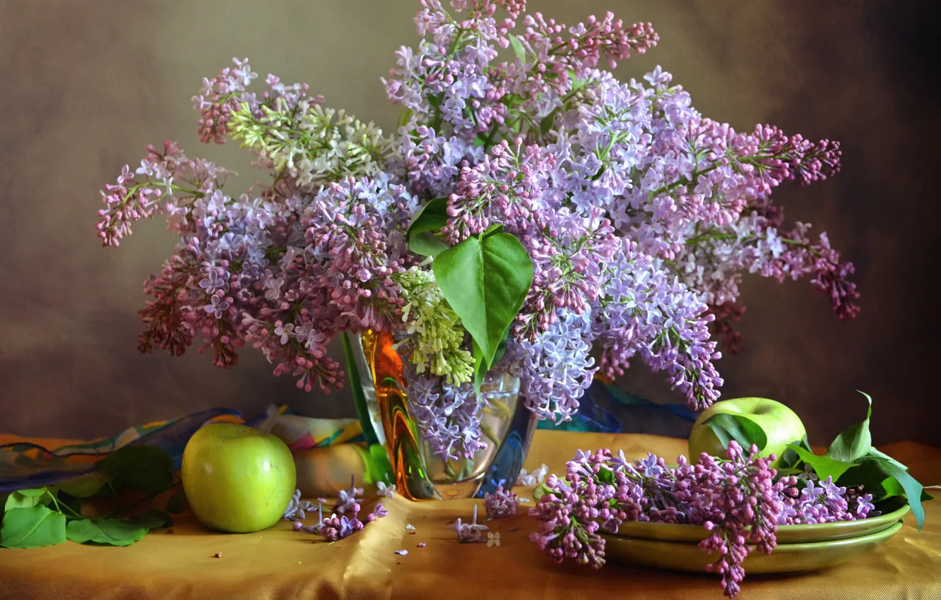 Photo wallpaper flowers, green, table, apples, plate, vase, still life, lilac