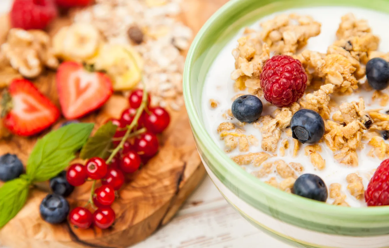 Photo wallpaper berries, Breakfast, strawberry, breakfast, milk, muesli, muesli, fresh berries