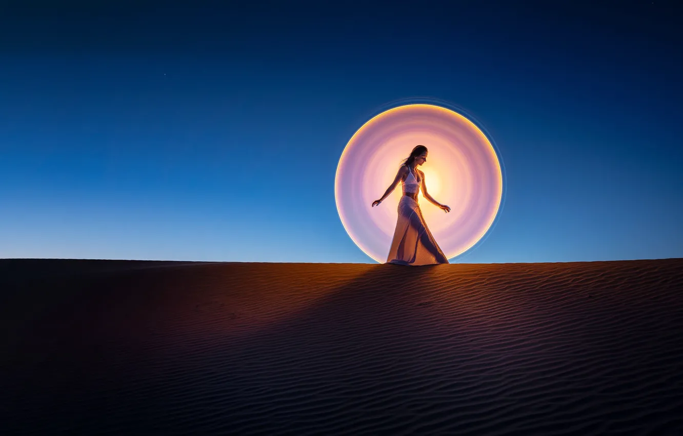 Photo wallpaper sand, the sky, girl, light, circles, landscape, night, nature