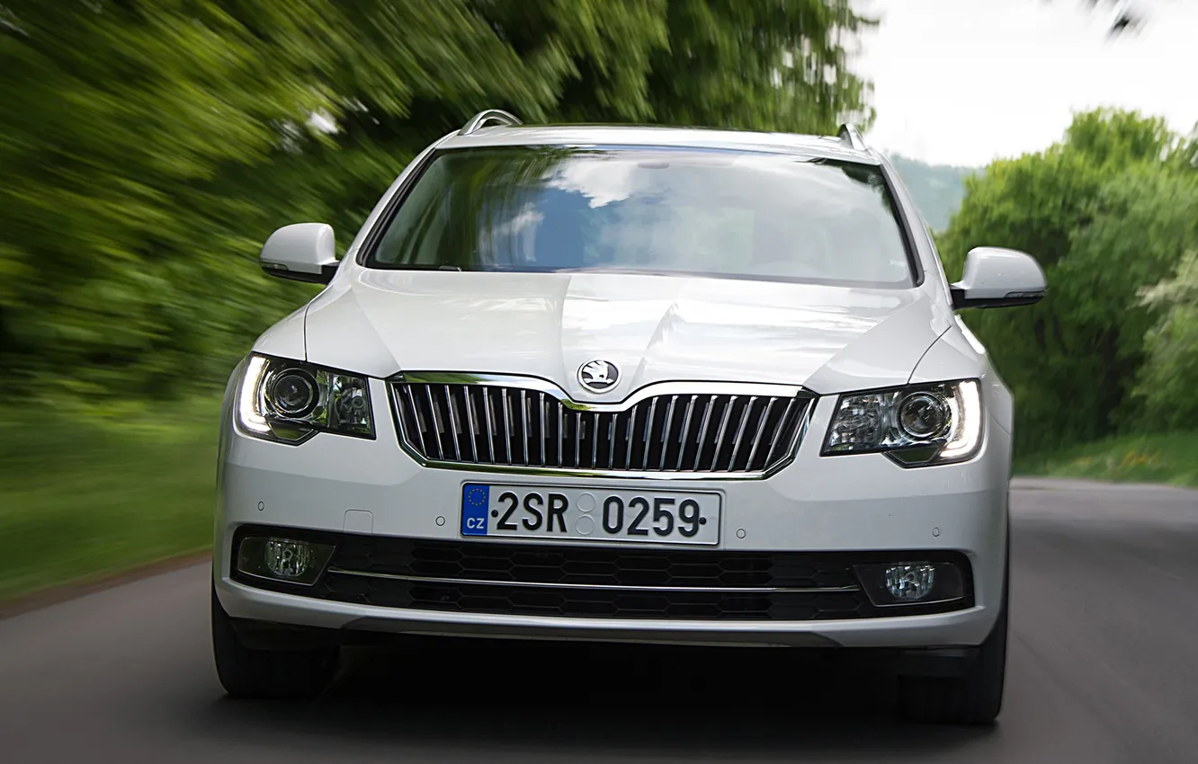 Photo wallpaper car, road, Front, Skoda, Combi, Superb