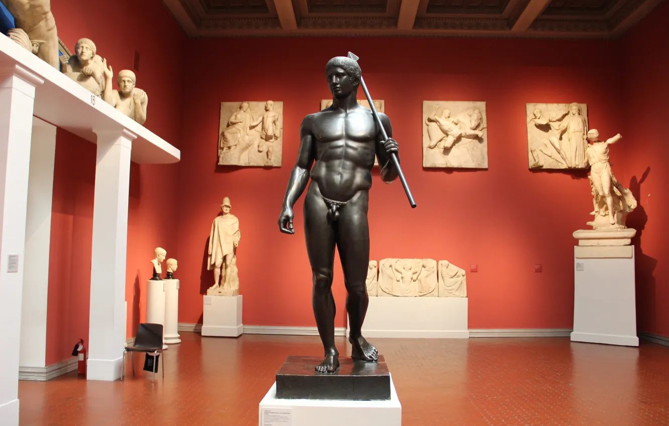 Photo wallpaper Moscow, statue, sculpture, Nude, copy, the young man, The Pushkin State Museum, The ancient Greek …