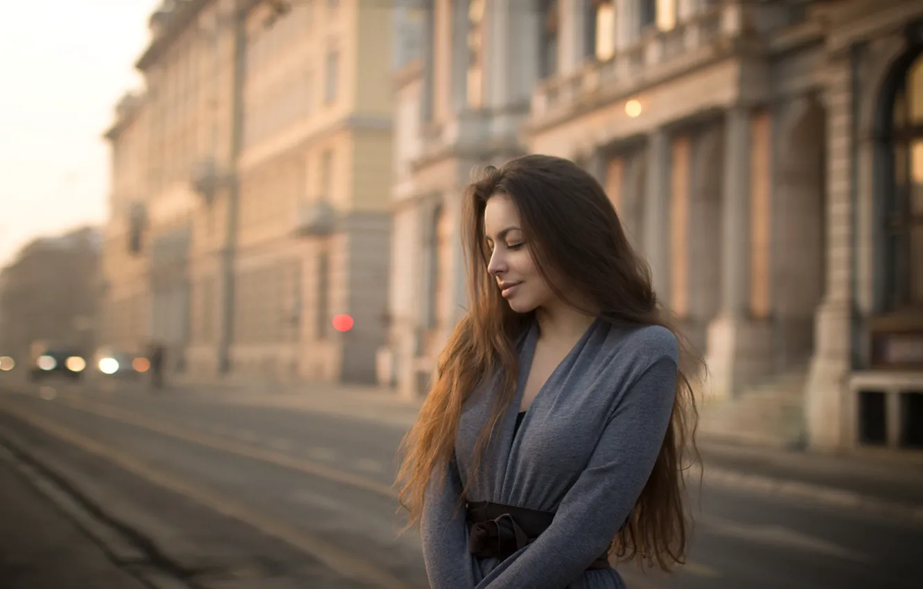Photo wallpaper road, the city, pose, model, portrait, home, makeup, dress