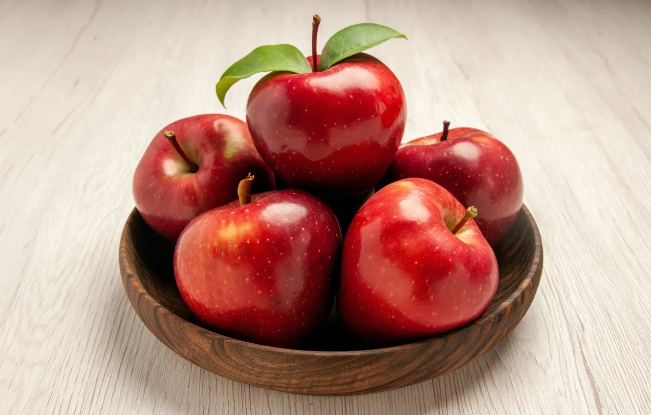 Photo wallpaper red, table, apples, bowl, fruit, juicy