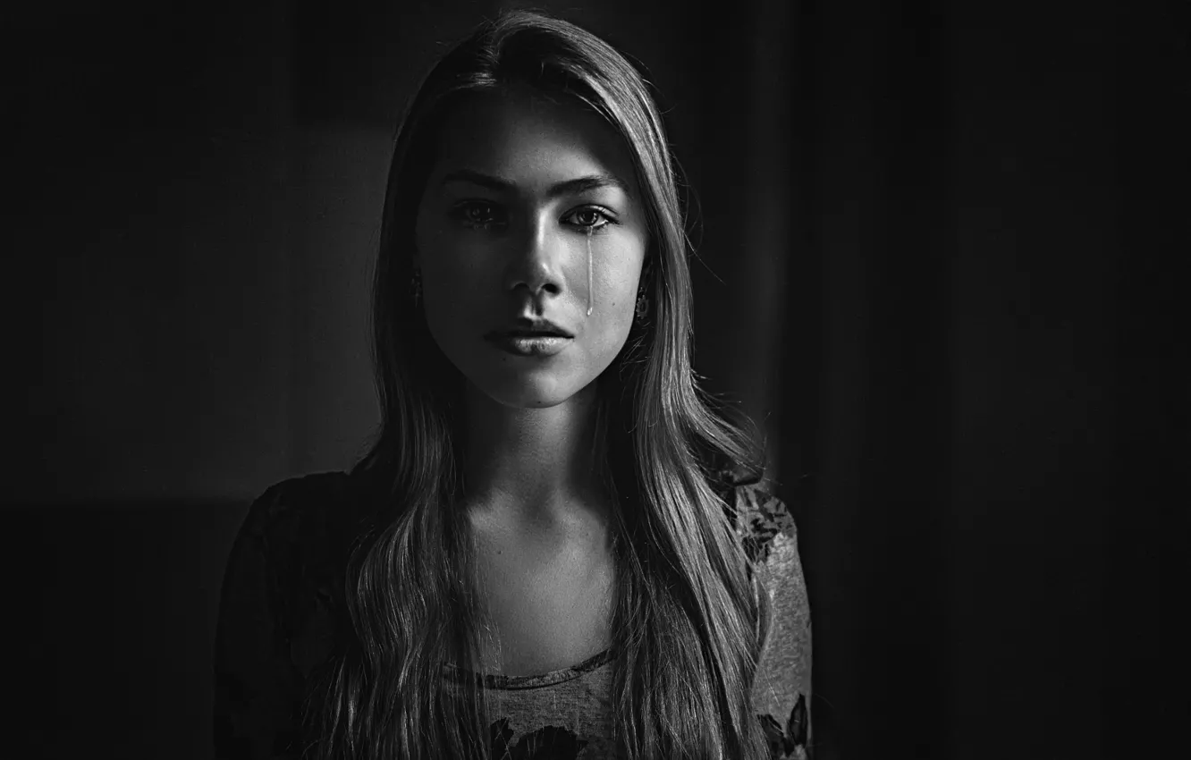 Photo wallpaper tears, Masha, George Chernyadev