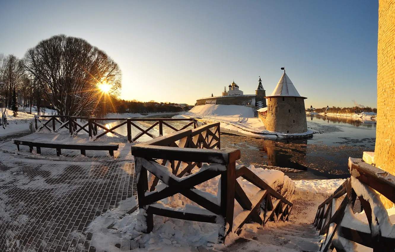 Photo wallpaper winter, the sun, rays, snow, the city, river, tower, temple